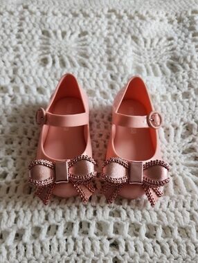 Mini Melissa Girls' Pink Jelly Flats with Rose Gold Decorative Bows Toddler 6